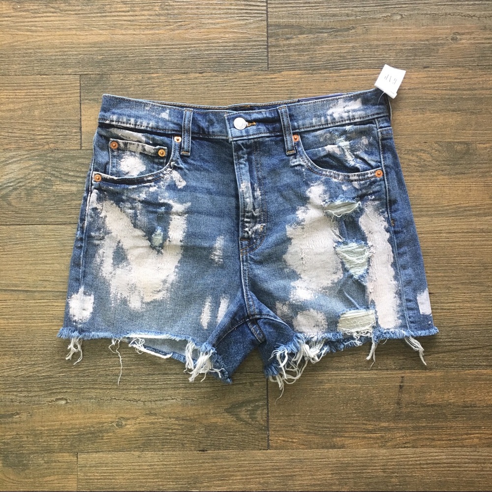 Distressed Gap Shorts